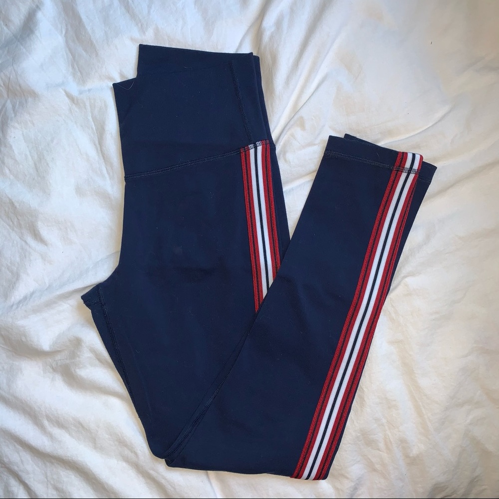 navy blue TNA women’s leggings